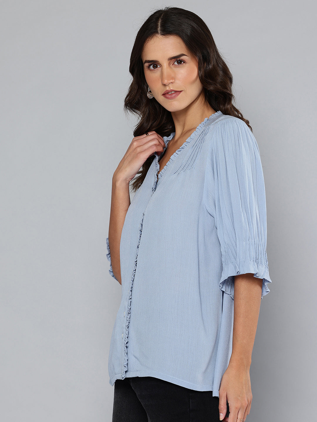 Pintuck details sky blue top