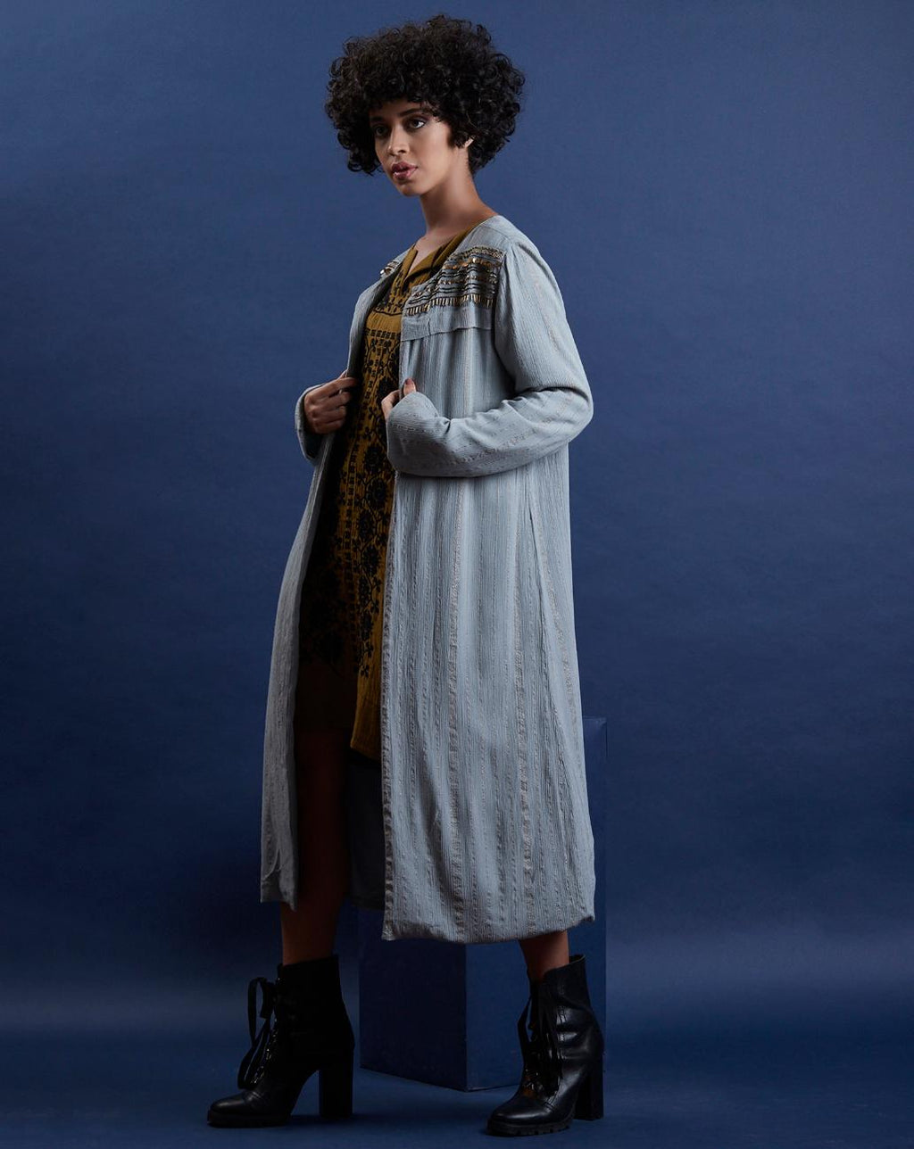 Scoup Front Open Viscose lurex Embellishment Long Shrug