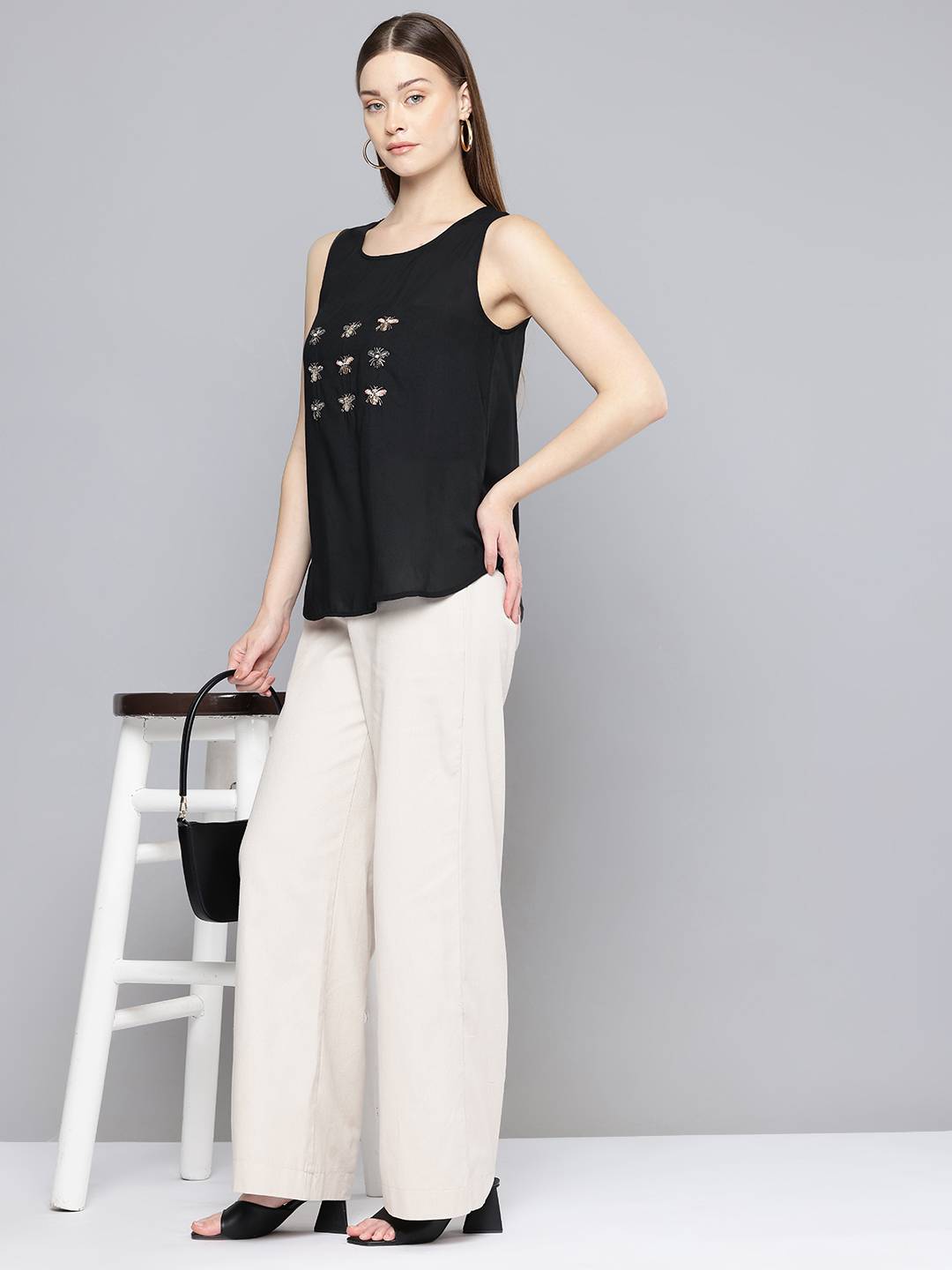 Scoup Honey Bee Embroidered Tank Top